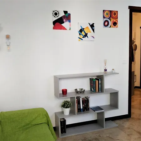 Sun Flat アパート *