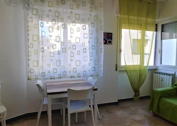 Sun Flat アパート *